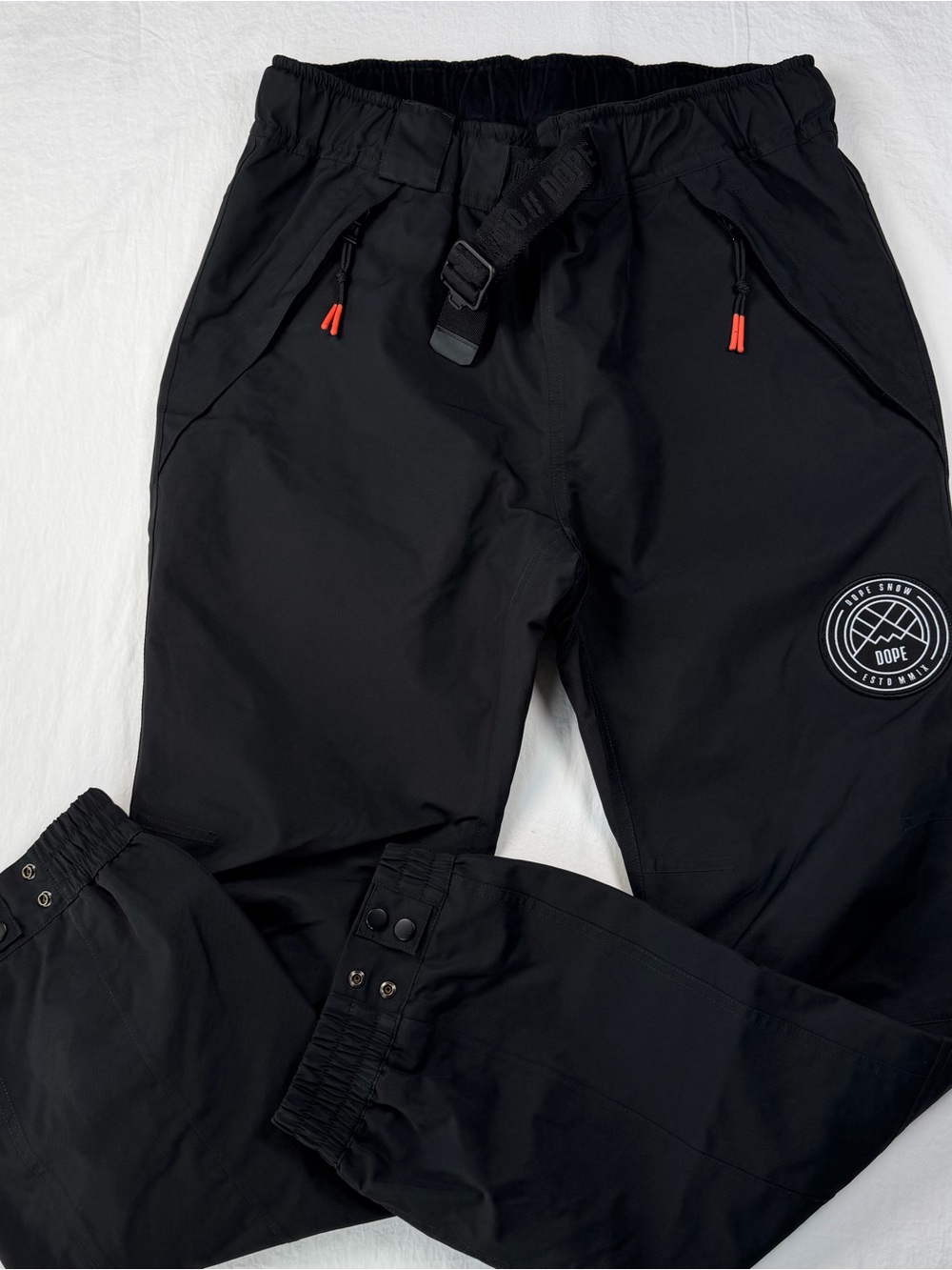 Dope Snow Men’s M Black Blizzard Snowboard Pants FW21 Elastic Belt Patch